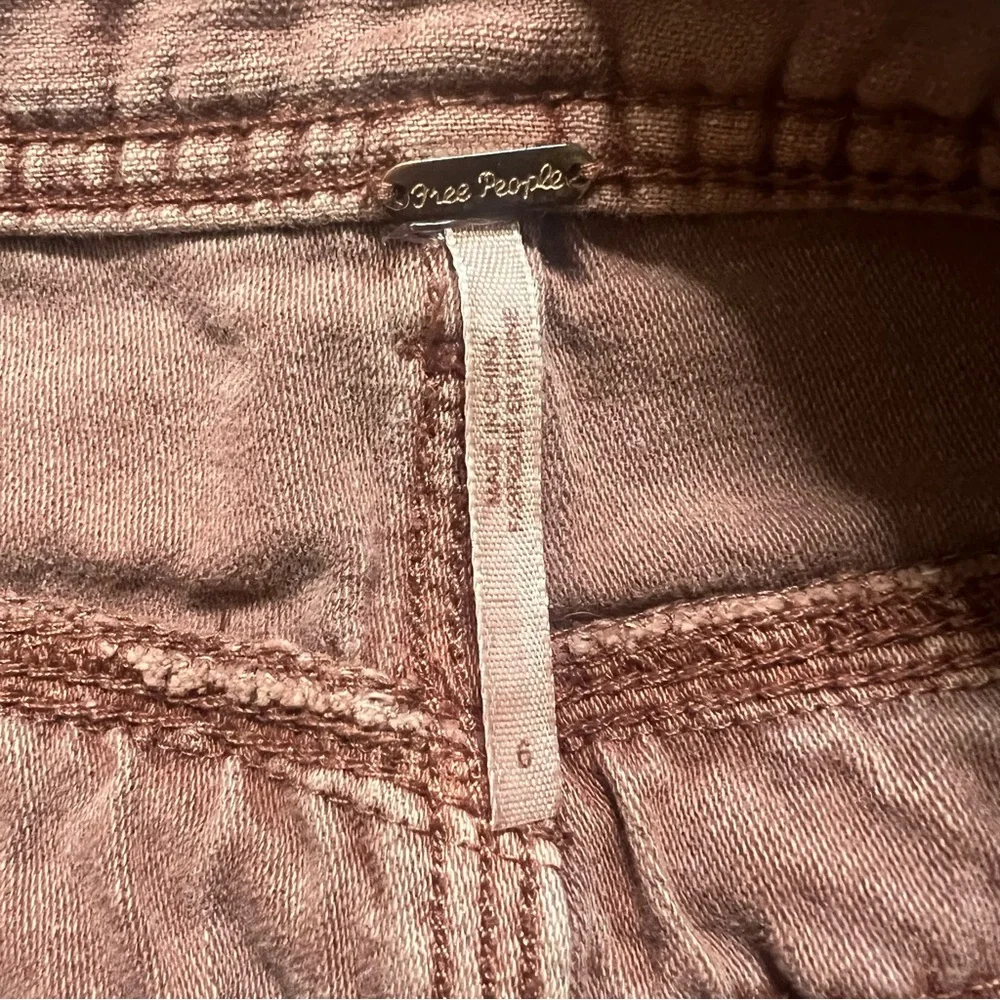 Free People Great Expectations lace trim shorts size 6
